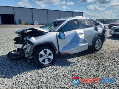 2021 TOYOTA RAV4 XLE 2T3W1RFV2MC164366 - główne zdjęcie licytacji z USA - miniatura