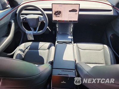 Zdjęcie 8 z 12 samochodu: 2026 TESLA MODEL Y VIN:7SAYGDED8TF380554 - miniatura
