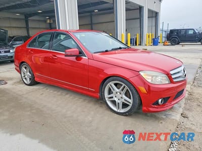Czwarte zdjęcie samochodu z boku: 2010 MERCEDES-BENZ C 300 4MATIC VIN:WDDGF8BBXAR090044 - miniatura