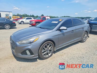 2018 HYUNDAI SONATA LIMITED 2.0T 5NPE34AB2JH682324 - główne zdjęcie licytacji z USA - miniatura