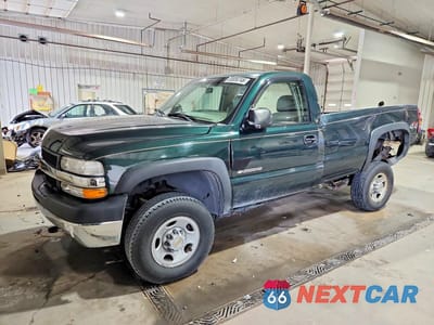 2001 CHEVROLET SILVERADO K2500 HEAVY DUTY 1GCHK24G41E252340 - główne zdjęcie licytacji z USA - miniatura