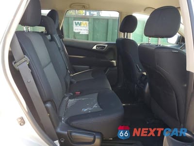 Zdjęcie 11 z 13 samochodu: 2017 NISSAN PATHFINDER SV VIN:5N1DR2MN9HC664070 - miniatura