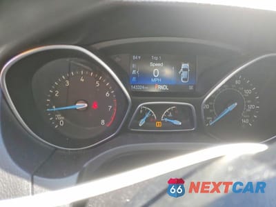 Zdjęcie 9 z 12 samochodu: 2018 FORD FOCUS SE VIN:1FADP3F27JL237470 - miniatura