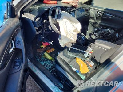 Zdjęcie 8 z 13 samochodu: 2017 NISSAN ROGUE SV VIN:KNMAT2MT0HP618918 - miniatura