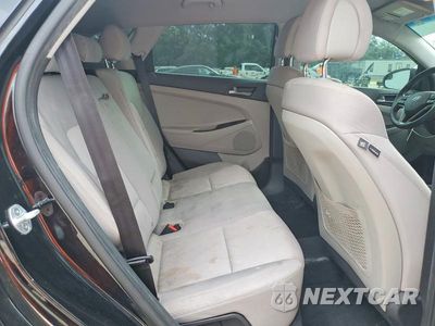 Zdjęcie 11 z 14 samochodu: 2018 HYUNDAI TUCSON SEL VIN:KM8J33A4XJU633948 - miniatura