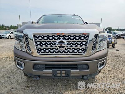 Piąte zdjęcie samochodu w środku: 2016 NISSAN TITAN XD PLATINUM RESERVE VIN:1N6BA1F40GN513409 - miniatura