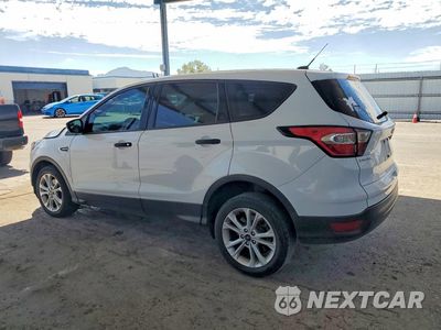 Drugie zdjęcie samochodu z przodu: 2018 FORD ESCAPE S VIN:1FMCU0F74JUC06207 - miniatura