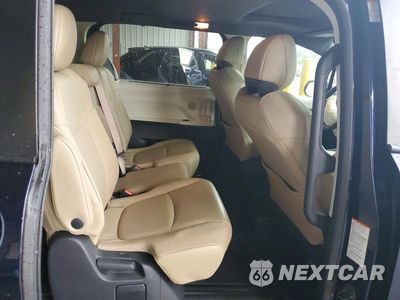 Zdjęcie 11 z 13 samochodu: 2022 TOYOTA SIENNA XLE VIN:5TDYRKEC4NS102140 - miniatura
