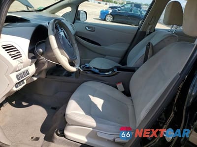 Zdjęcie 7 z 12 samochodu: 2014 NISSAN LEAF SV VIN:1N4AZ0CP0EC338884 - miniatura