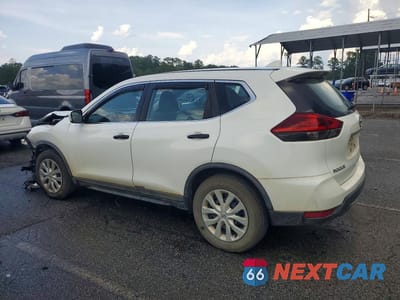 Drugie zdjęcie samochodu z przodu: 2018 NISSAN ROGUE S VIN:KNMAT2MT6JP526461 - miniatura
