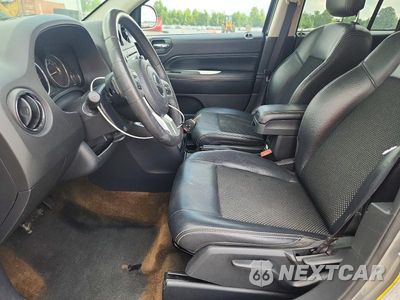 Zdjęcie 7 z 13 samochodu: 2016 JEEP COMPASS LATITUDE VIN:1C4NJCEB0GD704863 - miniatura