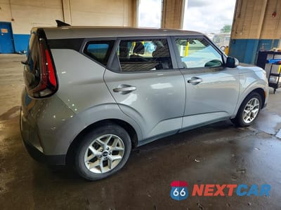 Trzecie zdjęcie samochodu z tyłu: 2023 KIA SOUL LX VIN:KNDJ23AU5P7876842 - miniatura