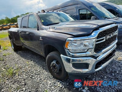 Czwarte zdjęcie samochodu z boku: 2024 RAM 3500 TRADESMAN VIN:3C63RRGL9RG242079 - miniatura