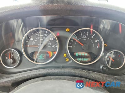 Zdjęcie 9 z 13 samochodu: 2015 JEEP WRANGLER SAHARA VIN:1C4BJWEG8FL537320 - miniatura