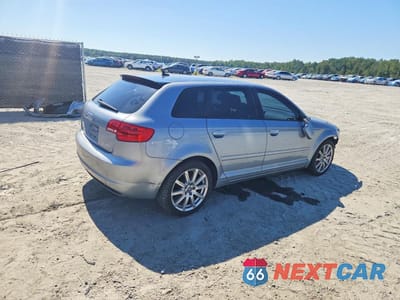 Trzecie zdjęcie samochodu z tyłu: 2011 AUDI A3 PREMIUM PLUS VIN:WAUKJAFMXBA083050 - miniatura