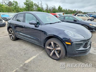 Czwarte zdjęcie samochodu z boku: 2025 PORSCHE MACAN BASE VIN:WP1AA2A5XSLB06463 - miniatura