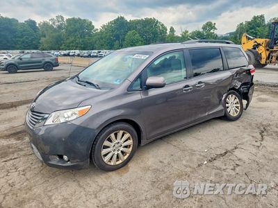 2014 TOYOTA SIENNA XLE 7-PASSENGER 5TDDK3DC4ES088282 - główne zdjęcie licytacji z USA - miniatura