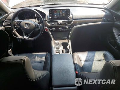Zdjęcie 8 z 12 samochodu: 2018 HONDA ACCORD TOURING HYBRID VIN:1HGCV3F90JA016086 - miniatura