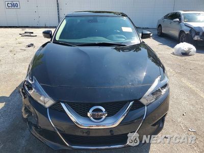 Piąte zdjęcie samochodu w środku: 2017 NISSAN MAXIMA PLATINUM VIN:1N4AA6AP5HC405321 - miniatura