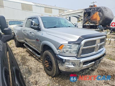 Czwarte zdjęcie samochodu z boku: 2012 DODGE RAM 3500 LARAMIE VIN:3C63DRML3CG342334 - miniatura
