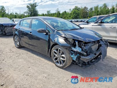 Czwarte zdjęcie samochodu z boku: 2016 KIA FORTE5 SX VIN:KNAFZ5A36G5590141 - miniatura