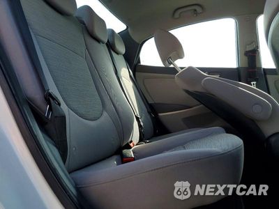 Zdjęcie 10 z 12 samochodu: 2017 HYUNDAI ACCENT SE VIN:KMHCT4AE8HU222226 - miniatura
