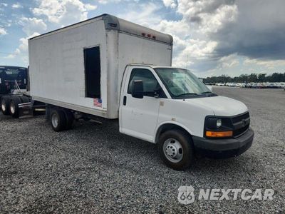 Czwarte zdjęcie samochodu z boku: 2015 CHEVROLET EXPRESS BOX TRUCK VIN:1GB3G4CG5F1264573 - miniatura