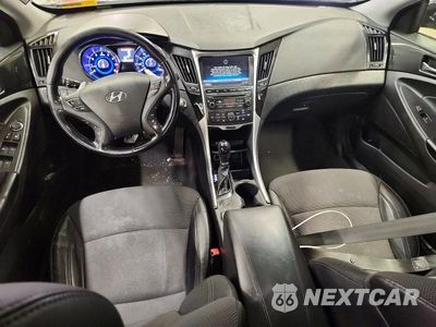 Zdjęcie 8 z 12 samochodu: 2014 HYUNDAI SONATA SE 2.0T VIN:5NPEC4AB8EH843703 - miniatura