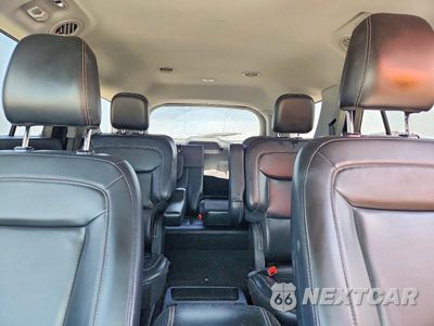 Zdjęcie 10 z 13 samochodu: 2021 FORD EXPLORER XLT VIN:1FMSK8DH5MGB14599 - miniatura