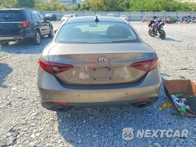 Zdjęcie 6 z 12 samochodu: 2019 ALFA ROMEO GIULIA TI VIN:ZARFANBN1K7608042 - miniatura