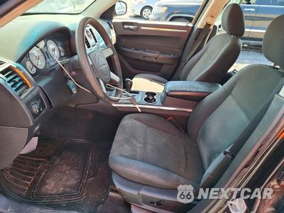 Zdjęcie 7 z 12 samochodu: 2010 CHRYSLER 300 TOURING VIN:2C3CA4CD4AH209663 - miniatura