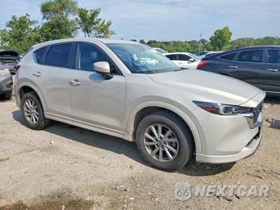 Czwarte zdjęcie samochodu z boku: 2024 MAZDA CX-5 PREFERRED VIN:JM3KFBCL3R0505236 - miniatura