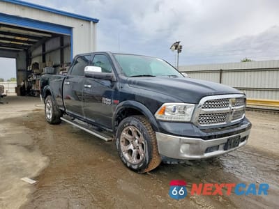 Czwarte zdjęcie samochodu z boku: 2018 RAM 1500 LARAMIE VIN:1C6RR7VM9JS227136 - miniatura