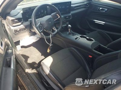 Zdjęcie 8 z 12 samochodu: 2024 FORD MUSTANG VIN:1FA6P8TH6R5145636 - miniatura