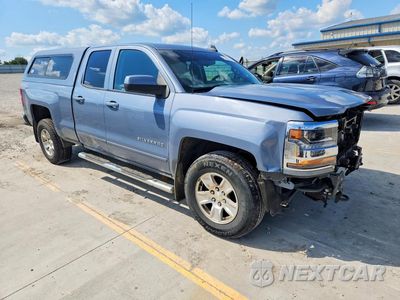 Czwarte zdjęcie samochodu z boku: 2016 CHEVROLET SILVERADO K1500 LT VIN:1GCVKREC6GZ103078 - miniatura