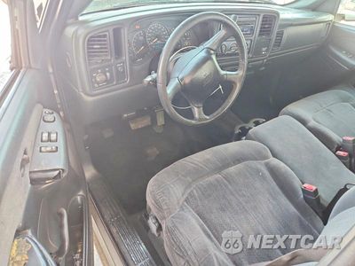Zdjęcie 8 z 12 samochodu: 2002 CHEVROLET SILVERADO C1500 VIN:1GCEC14V62Z299548 - miniatura