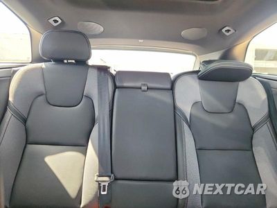 Zdjęcie 10 z 13 samochodu: 2026 VOLVO XC60 ULTRA VIN:YV4M12RDXT1463100 - miniatura