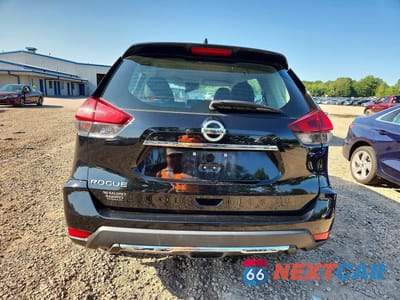 Zdjęcie 6 z 14 samochodu: 2018 NISSAN ROGUE S VIN:5N1AT2MTXJC793296 - miniatura