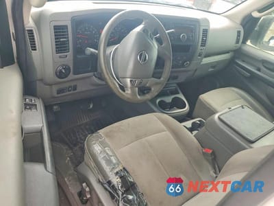 Zdjęcie 8 z 12 samochodu: 2012 NISSAN NV 2500 HD S VIN:1N6AF0KX9CN109803 - miniatura