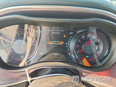 Zdjęcie 9 z 12 samochodu: 2018 DODGE CHALLENGER SXT VIN:2C3CDZAG1JH229158 - miniatura