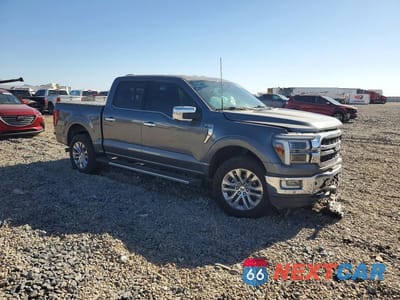 Czwarte zdjęcie samochodu z boku: 2024 FORD F150 LARIAT VIN:1FTFW5L51RFA56410 - miniatura
