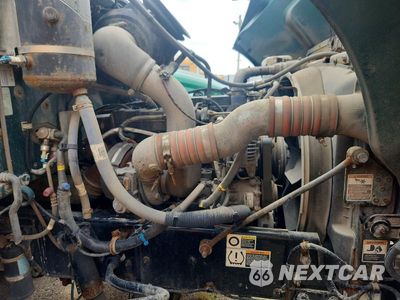 Zdjęcie 10 z 13 samochodu: 2020 PETERBILT 348 BOX TRUCK VIN:2NP3KM8X0LM668655 - miniatura