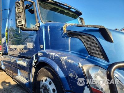 Zdjęcie 14 z 14 samochodu: 2016 VOLVO VNL SEMI TRUCK VIN:4V4NC9EG8GN942595 - miniatura