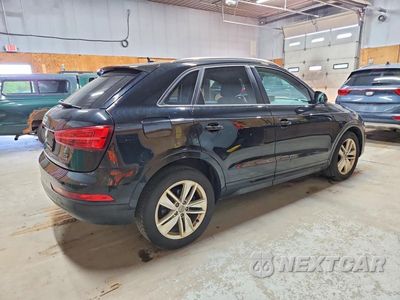 Trzecie zdjęcie samochodu z tyłu: 2017 AUDI Q3 PREMIUM VIN:WA1ECCFS6HR013151 - miniatura