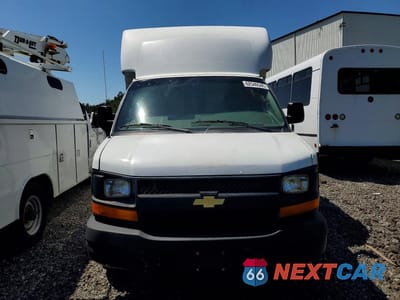 Piąte zdjęcie samochodu w środku: 2016 CHEVROLET EXPRESS G3500 VIN:1GB0GRFG6G1203276 - miniatura