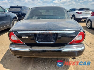 Zdjęcie 6 z 12 samochodu: 2007 JAGUAR XJ8 VIN:SAJWA71B67SH14329 - miniatura