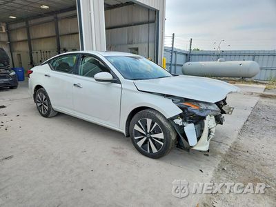 Czwarte zdjęcie samochodu z boku: 2022 NISSAN ALTIMA SV VIN:1N4BL4DW3NN425010 - miniatura