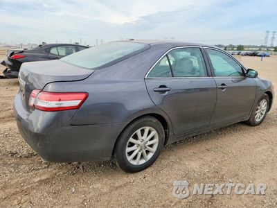 Trzecie zdjęcie samochodu z tyłu: 2010 TOYOTA CAMRY XLE VIN:4T4BF3EK1AR083274 - miniatura