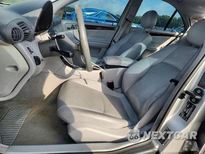 Zdjęcie 7 z 12 samochodu: 2002 MERCEDES-BENZ C 320 VIN:WDBRF64J12E002047 - miniatura