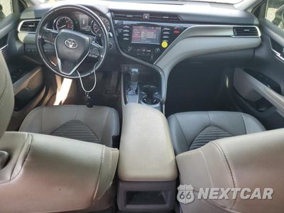 Zdjęcie 8 z 12 samochodu: 2018 TOYOTA CAMRY SE VIN:4T1B11HK0JU554047 - miniatura